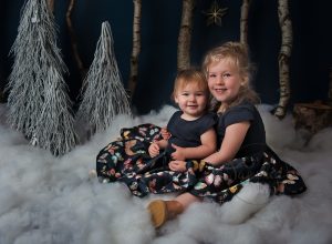 sisters christmas session woodland winter scene wonderland sussex