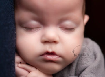 photographing premature newborn babies