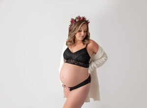 mum to be maternity portrait Samphire Photography
