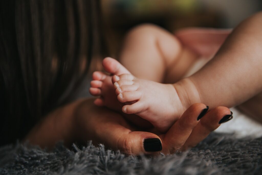 infant massage can soothe a baby
